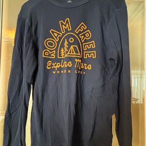 Old Navy Navy Blue Crewneck with Orange Graphic thermal MENS